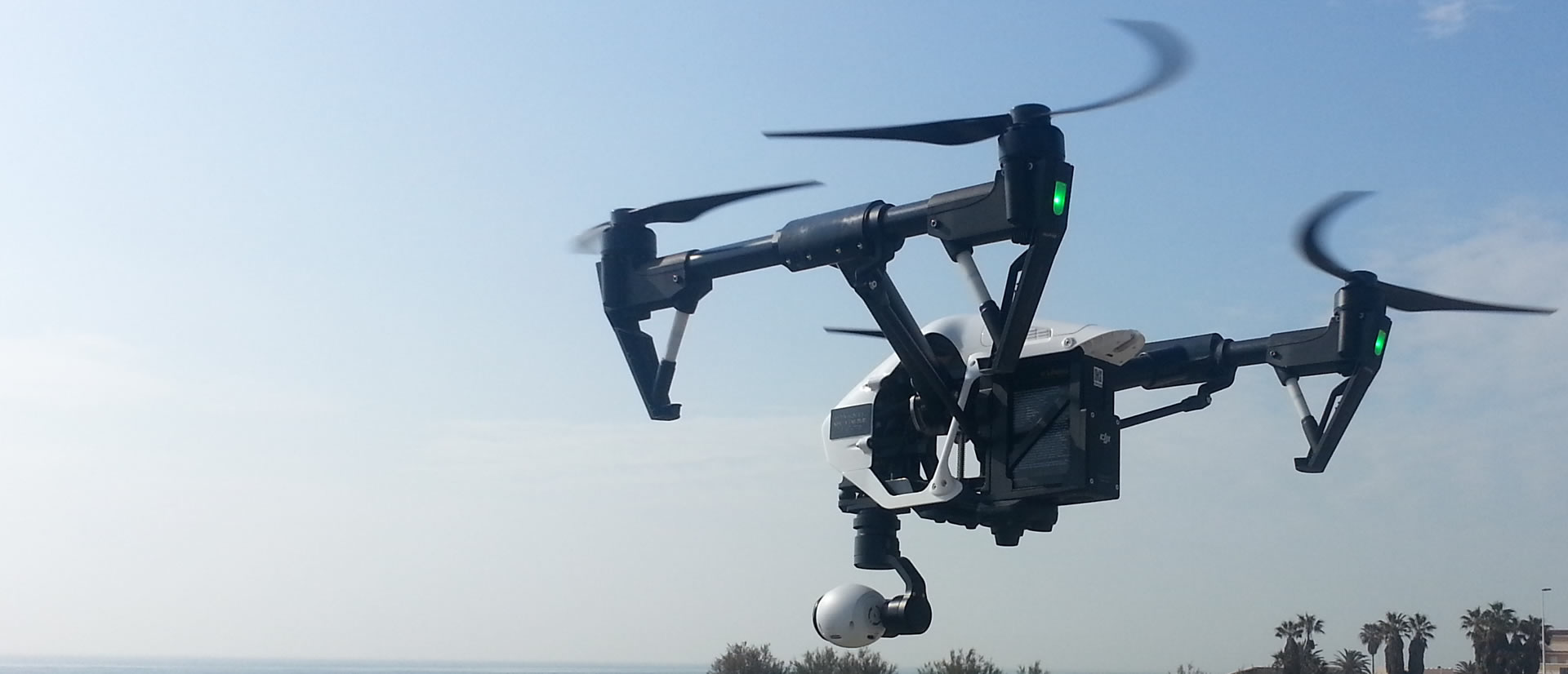Los drones de menos de 10 kilos podrán sobrevolar la ciudad a menos de 120 metros