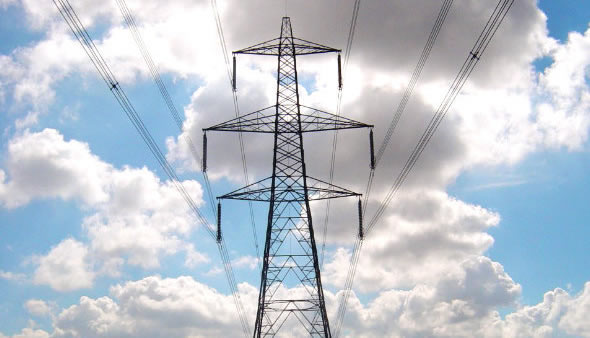 Inspección aérea de tendidos eléctricos con drones Inspección aérea de tendidos eléctricos con drones