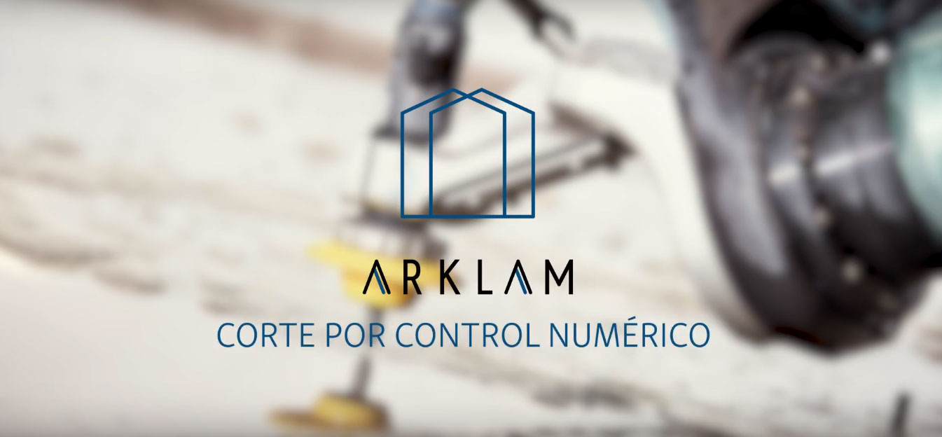 Vídeo técnico para empresas: Lámina Arklam con locución y subtítulos